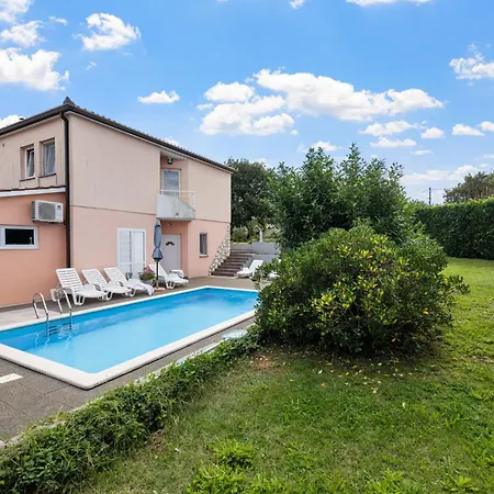 Vikendica Mit Blick Auf Wasser By Interhome Labin (Istria)
